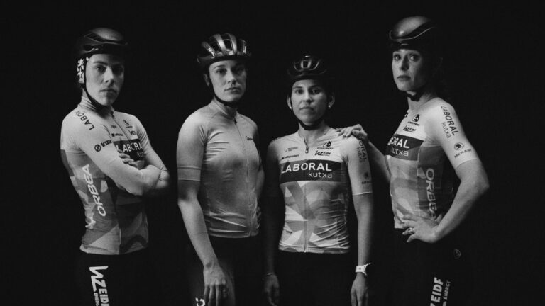“Doble trabajo”, el documental de Škoda  que celebra la profesionalización del ciclismo femenino