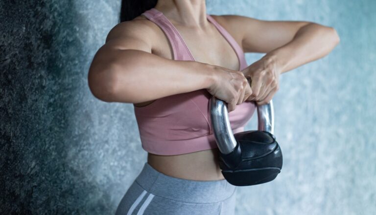 Diez ejercicios de fuerza si eres mujer y pasas de los 50-60